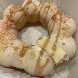 Motea Plus - Cheesecake doughnut