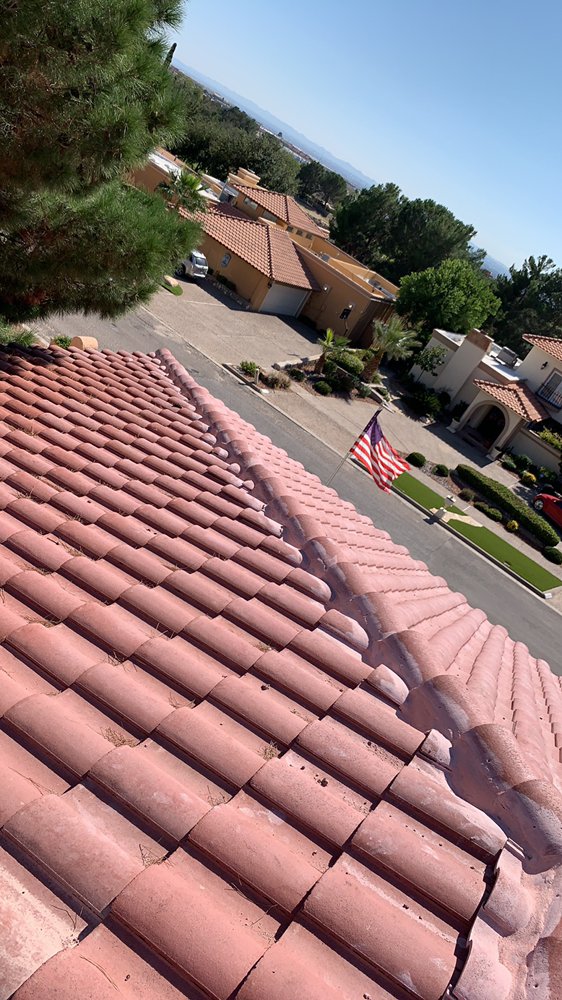 Slide of G&V Roofing