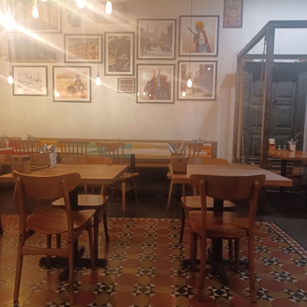 Southern Spice - Inside - Indian Near Me - Irvine, California Southern Spice - Inside - Indian Near Me - Irvine, California
