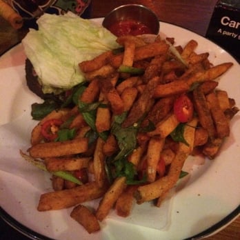 e's BAR - Falafel burger and spicy fries - Bars Near Me - New York, New York e's BAR - Falafel burger and spicy fries - Bars Near Me - New York, New York