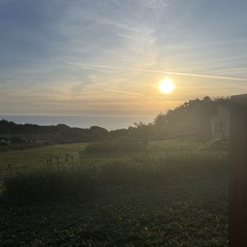 Fort Ross Lodge - Hotels Near Me - Jenner, California