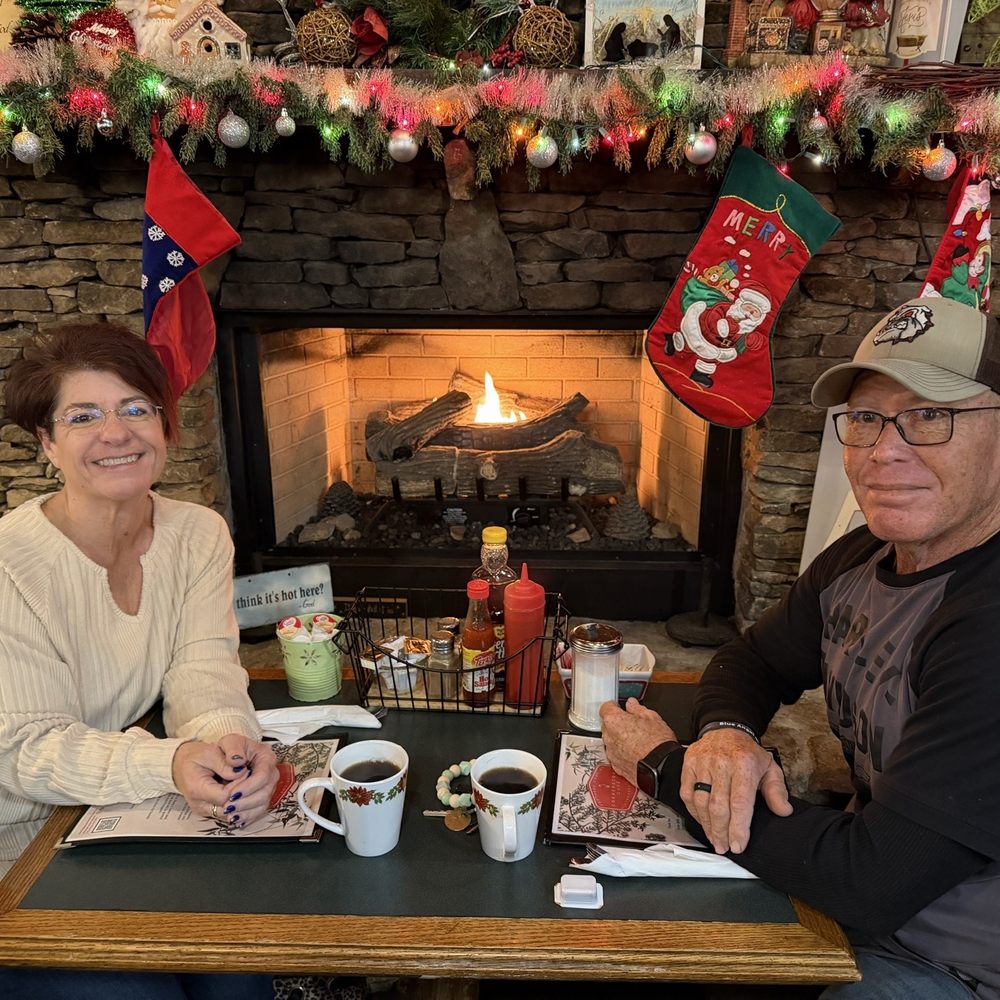 Corner Stone Café - Breakfast & Brunch Near Me - Ellijay, Georgia