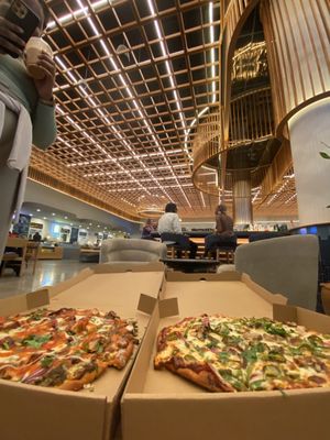 Tandoori Pizza & Wing Co by null