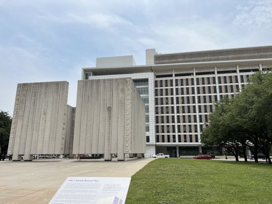 John F. Kennedy Memorial Plaza by null
