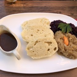 Zlata Praha