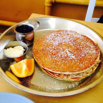 Main Kitchen Cafe - Buttermilk Pancakes - New American Near Me - Granada Hills, California