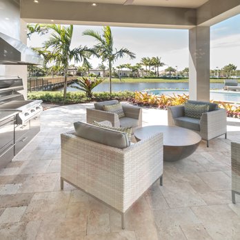 JC Squared - the outdoor kitchen and dining area - General Contractors Near Me - Irvine, California