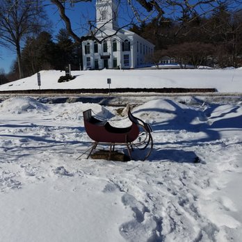 Simsbury Sleigh Trail - Art Tours Near Me - Simsbury, Connecticut