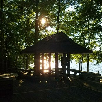 Sunday Park Pavilion - Great place for a party or event - Parks Near Me - Midlothian, Virginia
