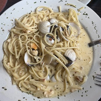 Maciano's Pizza & Pastaria - linguine & clams - Pizza Near Me - Carol Stream, Illinois