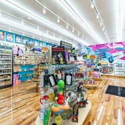 World of Smoke & Vape - Bishop Arts