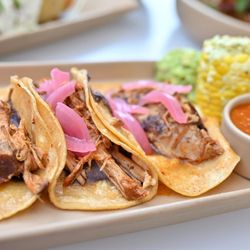 Centrico - Cochinita Pibil tacos