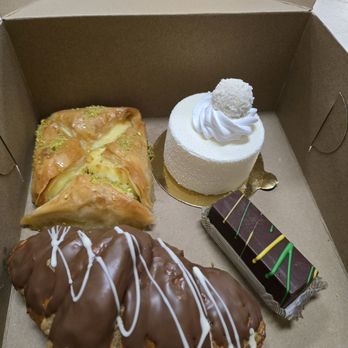 Baklovah Bakery - Dessert - Desserts Near Me - San Antonio, Texas Baklovah Bakery - Dessert - Desserts Near Me - San Antonio, Texas