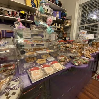 Paw Dazzle Pet Bakery And Boutique - Pet Stores Near Me - Galloway, New Jersey