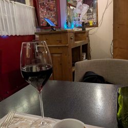 La Cave a Champagne - A glass of Cote de Rhone to pair with the beef fillet.