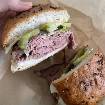 Lavender & Honey - Sriracha roast beef on gluten free brioche - Coffee & Tea Near Me - Pasadena, California Lavender & Honey - Sriracha roast beef on gluten free brioche - Coffee & Tea Near Me - Pasadena, California