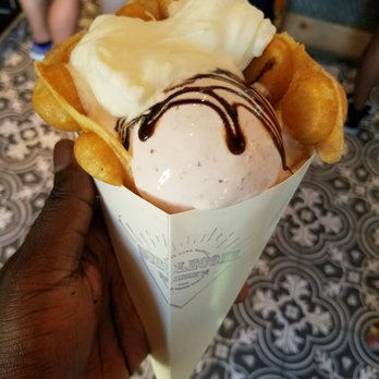 Milkcraft - Strawberry Balgasmic - Desserts Near Me - Fairfield, Connecticut
