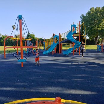Barton Park - Playgrounds Near Me - Anaheim, California