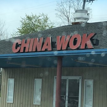 China Wok - the front of the restaurant - Chinese Near Me - Loogootee, Indiana