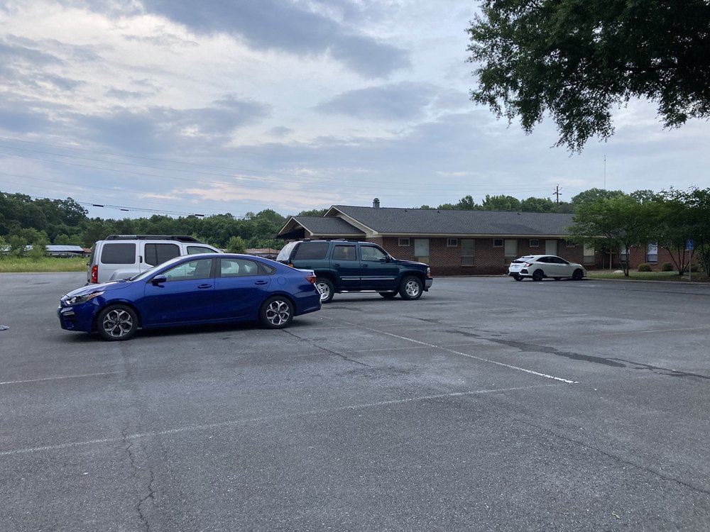 CALHOUN HEALTH CARE CENTER Updated September 2024 18 Photos 1387