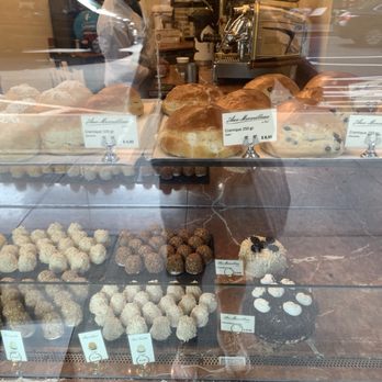 Aux Merveilleux De Fred - Desserts Near Me - New York, New York Aux Merveilleux De Fred - Desserts Near Me - New York, New York