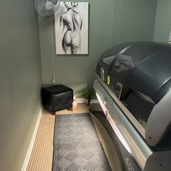Sun Seekers Come Get Your Tan On