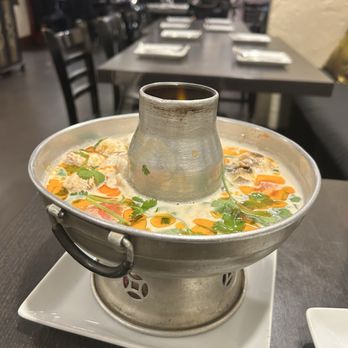 Zab Zab Thai Cuisine - Fire-pot Chicken TomKa Soup (coconut milk base, tomato, mushrooms, cilantro, chicken) - Thai Near Me - Monterey, California Zab Zab Thai Cuisine - Fire-pot Chicken TomKa Soup (coconut milk base, tomato, mushrooms, cilantro, chicken) - Thai Near Me - Monterey, California