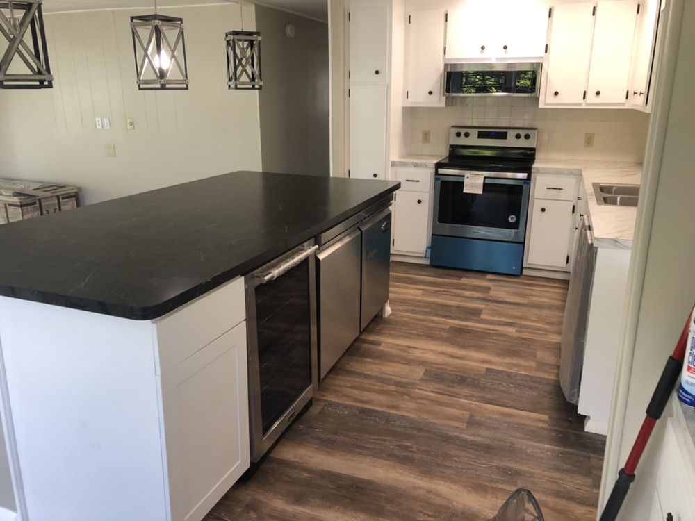 Slide of R & L Building Construction