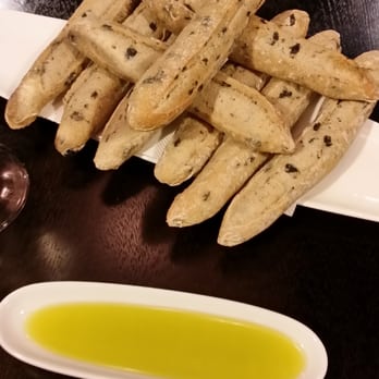 Leonora - free olive bread - New American Near Me - Vail, Colorado