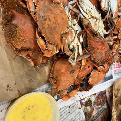 Crab & Claw Seafood - 1/2 bushel large crabs & butter garlic sauce