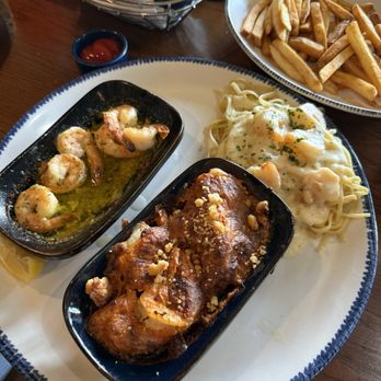 Red Lobster - Shrimp Scampi & Marry Me Shrimp - Seafood Near Me - Joliet, Illinois