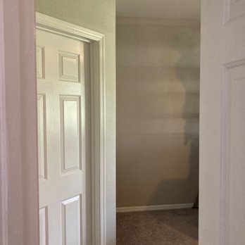 Spray House Paint - Bedroom - Painters Near Me - Clermont, Florida