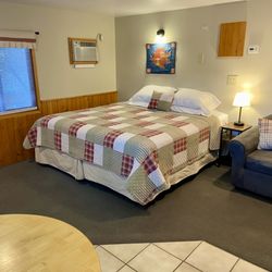 Cabin 5 with king bed