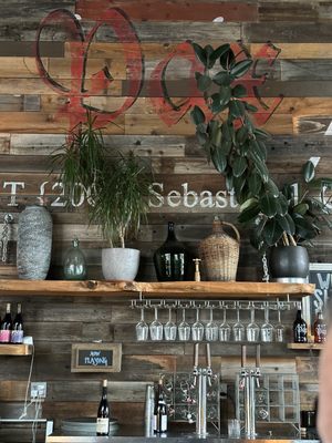 Pax Wines by null