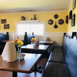 Bobs Cafe - Bob's Cafe Dining Area