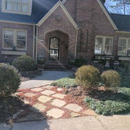 Exterior outside entrance of Spg lawn Service Exterior outside entrance of Spg lawn Service