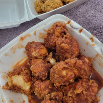 Wings 'N More - Honey BBQ / lemon pepper boneless - American Near Me - Austin, Texas Wings 'N More - Honey BBQ / lemon pepper boneless - American Near Me - Austin, Texas