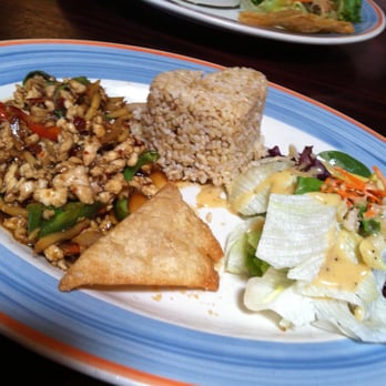 Basil Thai Restaurant - Chile Basil Chicken - Thai Near Me - Paso Robles, California