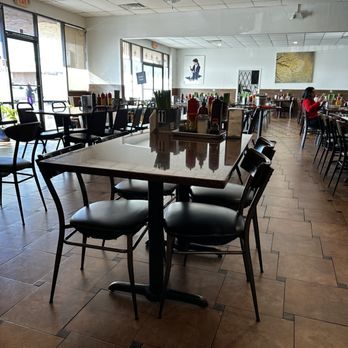 Pho Thanh - a restaurant with tables and chairs - Vietnamese Near Me - Phoenix, Arizona
