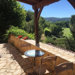 Le Petit Versailles - View