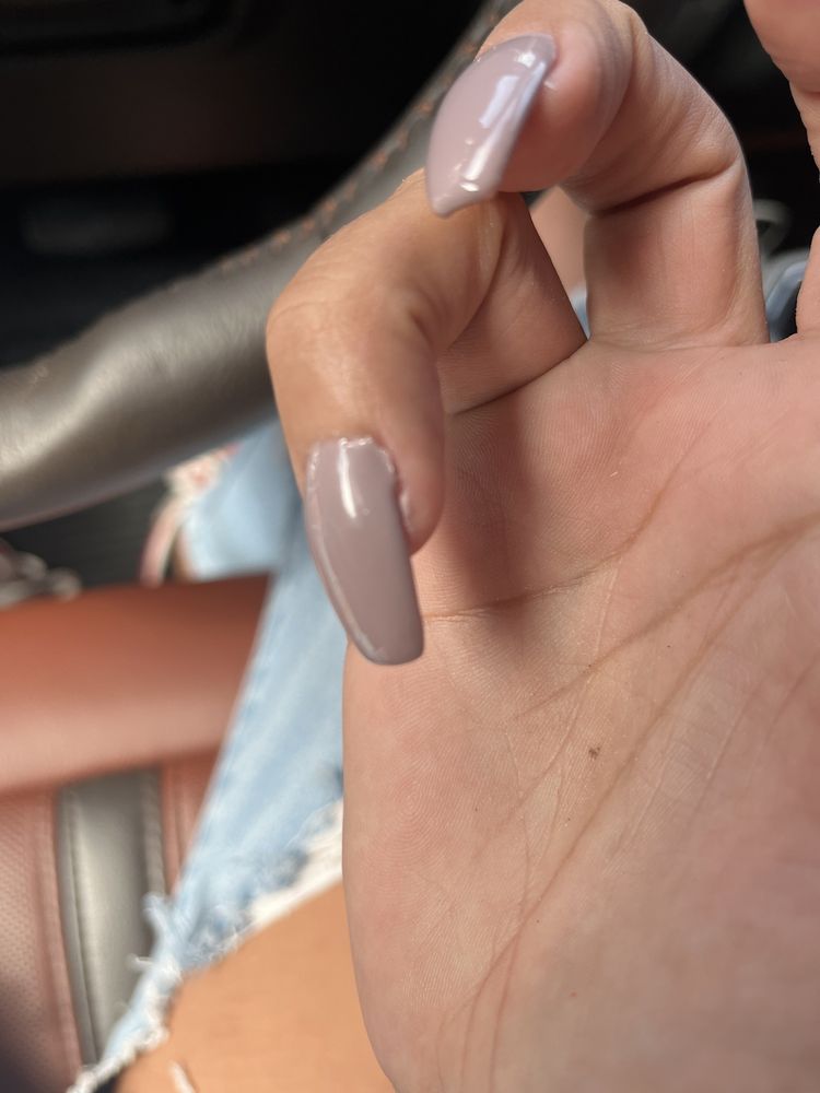 Pinnacle Nails Logo