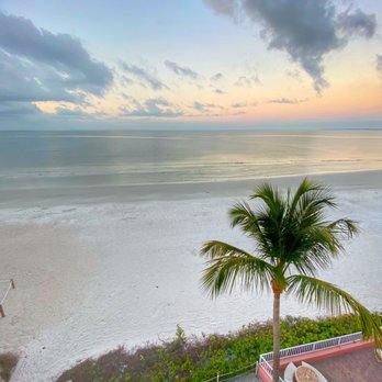 Edison Beach House - View from our balcony - Hotels Near Me - Fort Myers Beach, Florida Edison Beach House - View from our balcony - Hotels Near Me - Fort Myers Beach, Florida