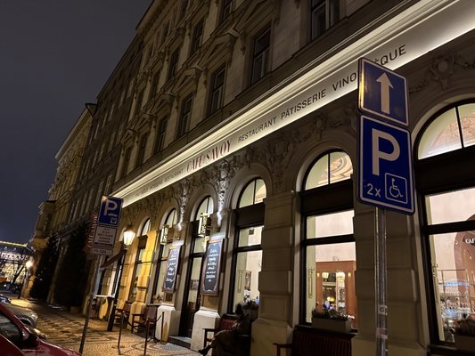 Café Savoy by null