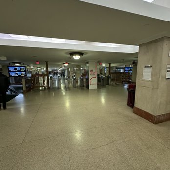 Suburban Station - Train Stations Near Me - Philadelphia, Pennsylvania Suburban Station - Train Stations Near Me - Philadelphia, Pennsylvania