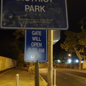 Koko Crater Trail - You can walk in at anytime, but the entrance is closed to vehicles until 6:30am - Hiking Near Me - Honolulu, Hawaii