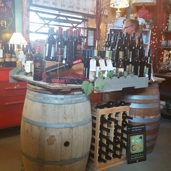 White Trail Produce - More wines - Fruits & Veggies Near Me - Quincy, Washington White Trail Produce - More wines - Fruits & Veggies Near Me - Quincy, Washington