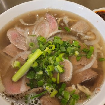 Pho Vietnam - Medium combo pho - Vietnamese Near Me - Honolulu, Hawaii Pho Vietnam - Medium combo pho - Vietnamese Near Me - Honolulu, Hawaii