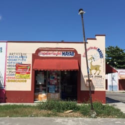 Papelería del Mayab - Fachada sobre la calle 54.