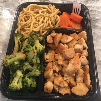 Hibachi Express - Chicken hibachi w noodle - Japanese Near Me - Warner Robins, Georgia