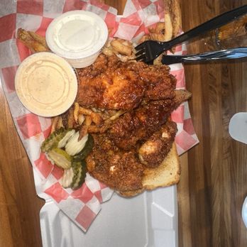 Chef Ray's Street Eats - Nashville Hot Honey Basket - Southern Near Me